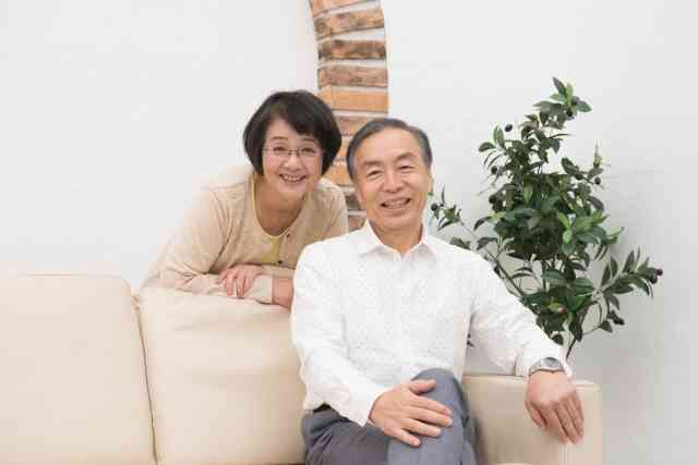 中高年限定!アラフォー以上の同世代出会いなら華の会メール